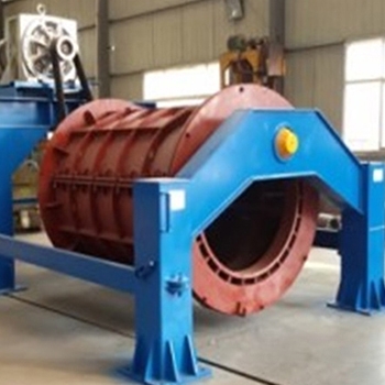 水泥製管機