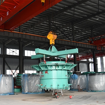 水泥製管機